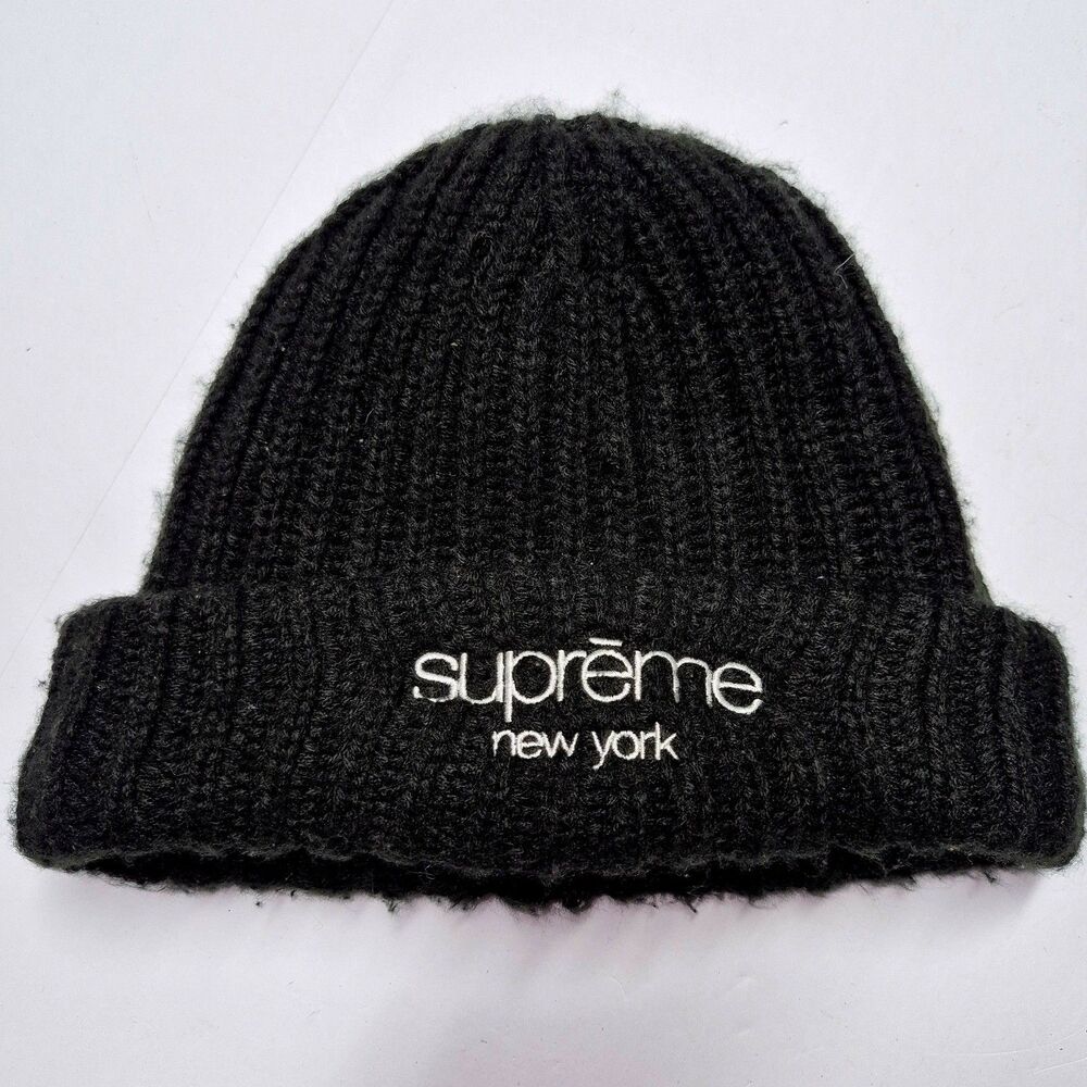 Authentic Supreme New York Beanie Logo Black Ribbed Chunky Knit Logo Hat Skate